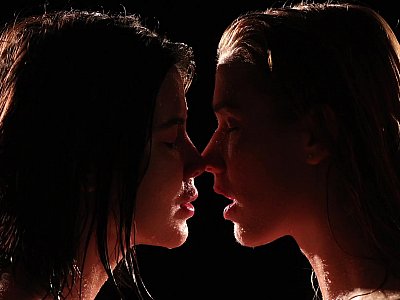 Wet lesbian love-making in the dark